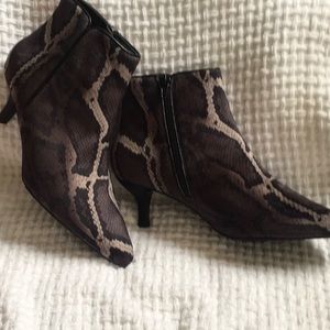VANELi ankle boots